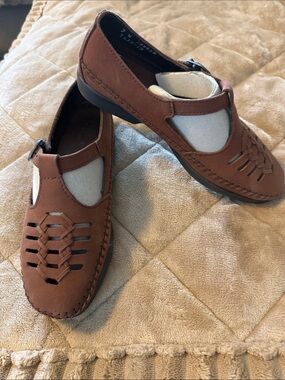 Dexter Women's Brown Woven Mary Jane T strap Leather Shoes